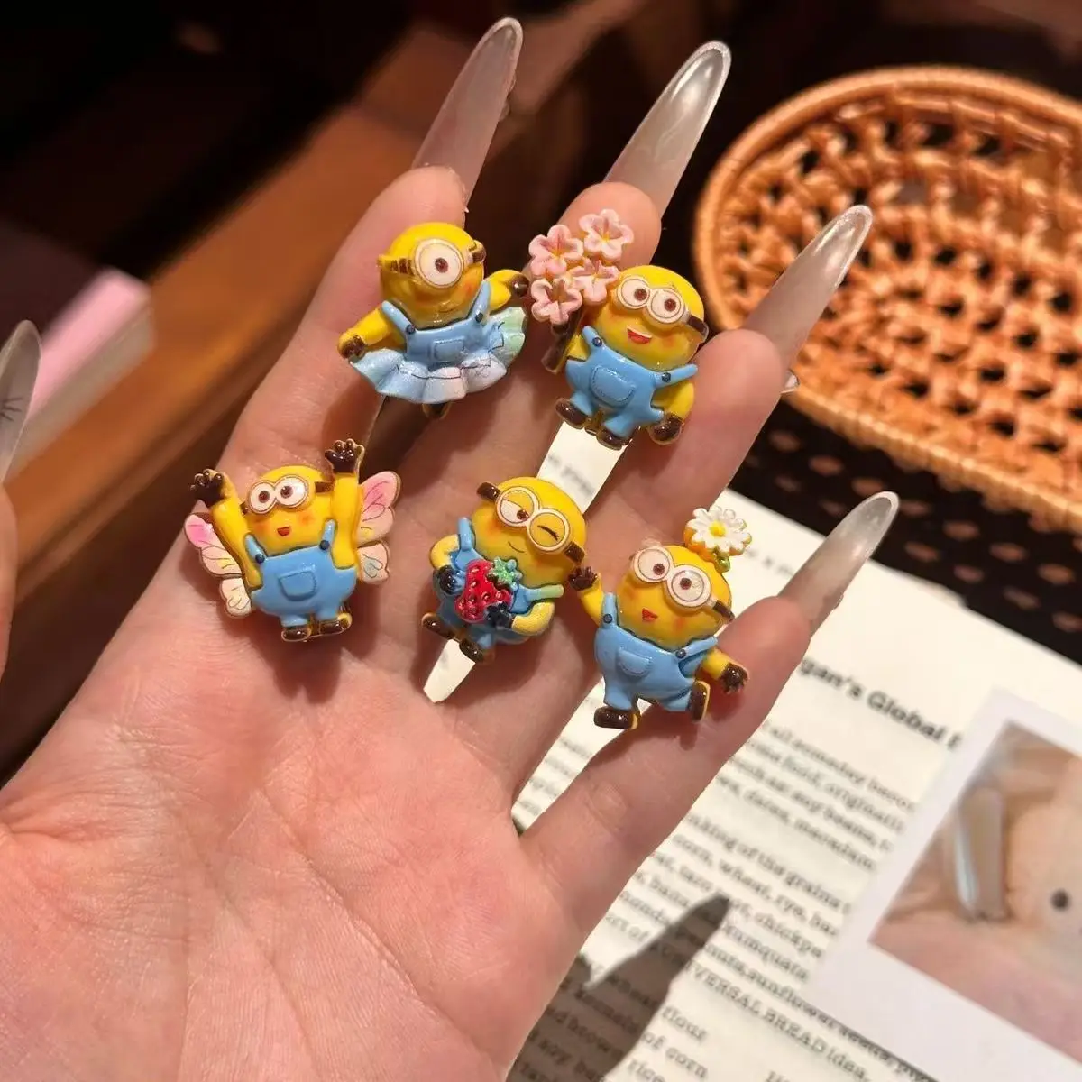 かわいいレジン製ミニオンのヘアクリップ5個入り/10個入り。 - Resin Vat のレビューと価格